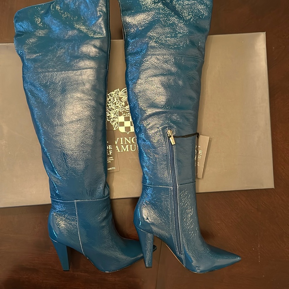 New Vince Camuto Minnada Over the Knee Boots.  Size 8.5 Mediterranean. Reg Calf
